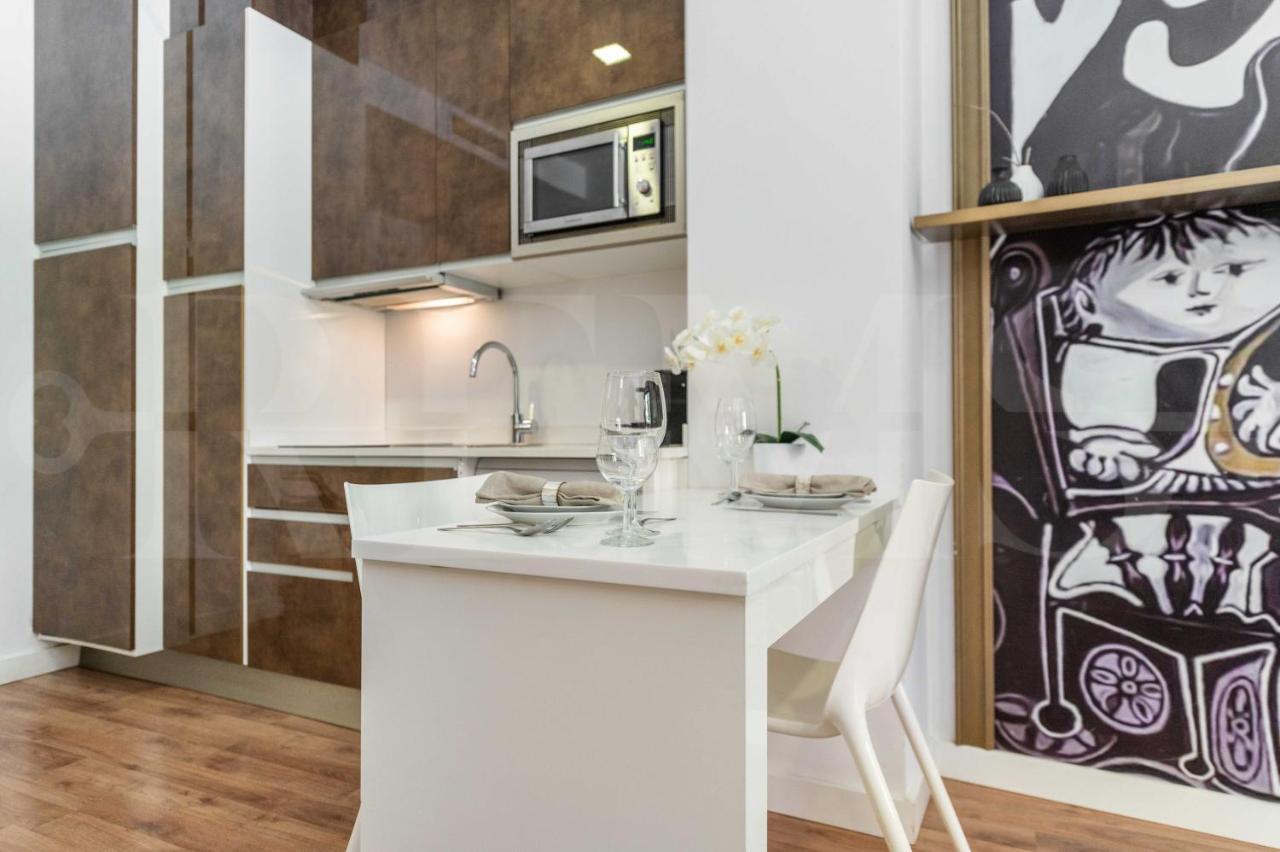 Central & Cosy Studio In Front Of Picasso Museum By Rems Malaga Exterior photo